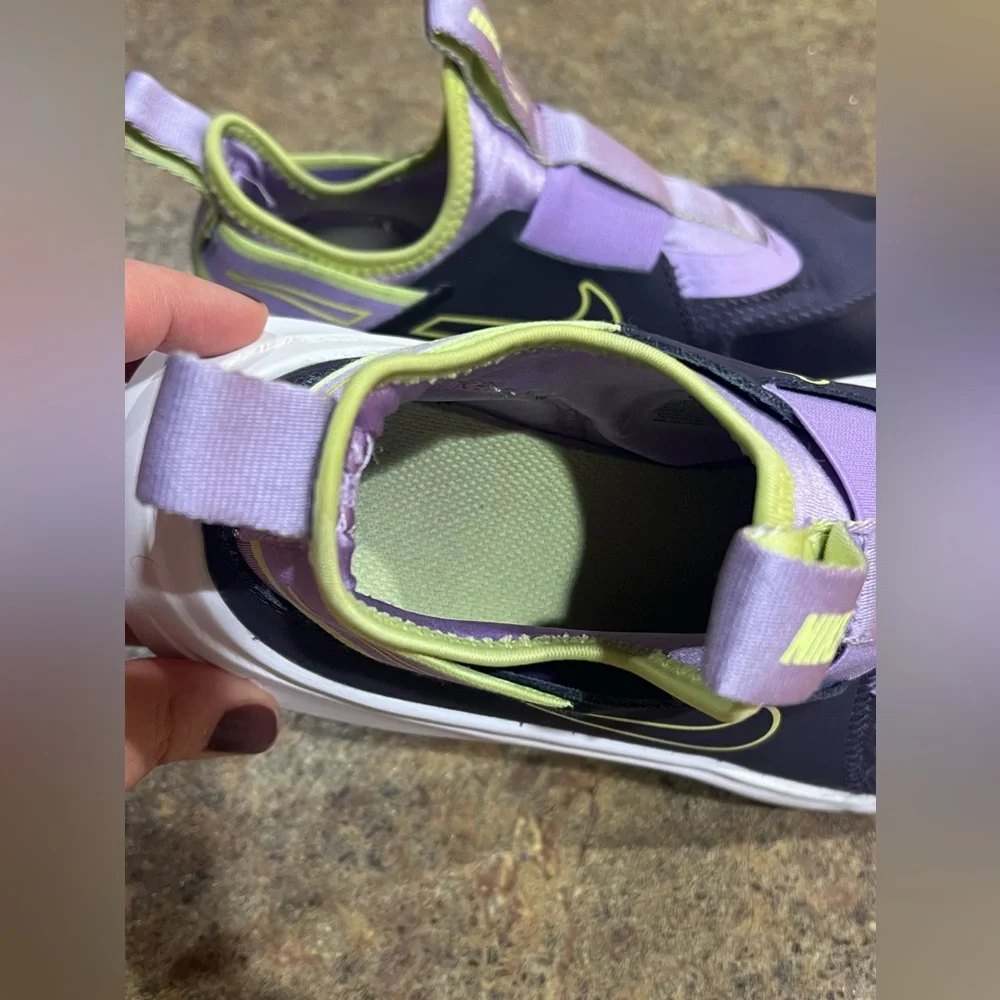 Nike Kids' Flex Plus Shoes, size 5 Y, purple